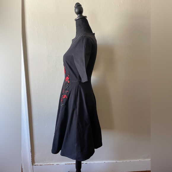Black/Rose embroidered mid sleeve dress, size med, back zip, like new - Picture 3 of 5